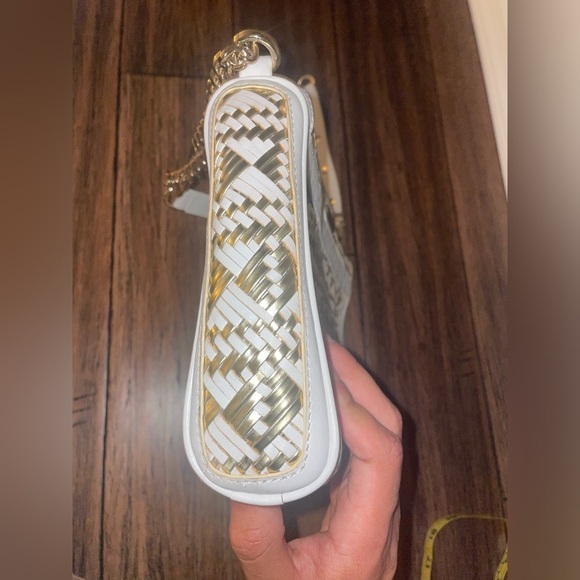 Rare✨White & Gold✨ Rebecca minkoff woven leather bag metallic bag crossbody - Picture 10 of 14